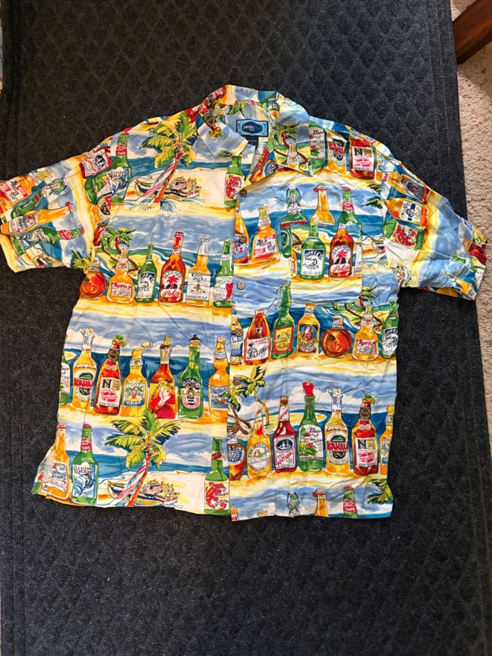 Men's Pacific Blue Tropical Bottle Print Short-Sleeve Button-Down Shirt Size L